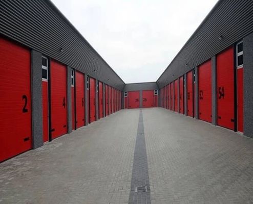 İtfaiye İstasyonu Yalıtımlı Seksiyonel Garaj Kapıları Yüksek Mukavemet Güvenlik Verimliliği
