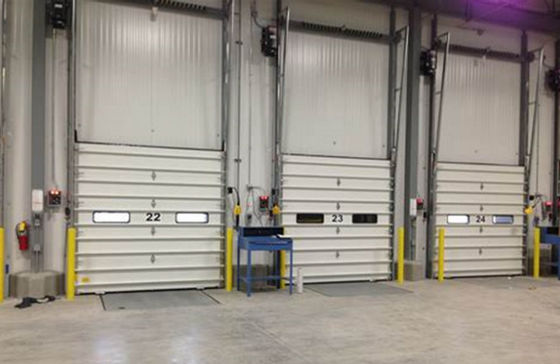 Poliüretan İzoleli Seksiyonel Kapılar Garaj Makaralı Panel Kalınlığı 40mm - 80mm