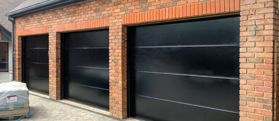 Kaldırma Kapısı Standart Perspektif Yüksek Hızlı Sürgülü Kapı 42mm Panel Endüstriyel Seksiyonel Asma Garaj Kapıları