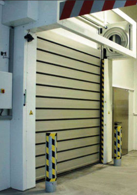 Güvenlik Korumalı 380V 50Hz Yüksek Hızlı Villa Uzaktan Kumandalı Spiral Kapı Endüstriyel