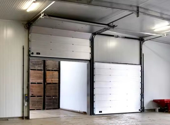 Polyurethane köpüklü yalıtımlı yalıtımlı çelik bölüm kapıları dikey kaldırma kaydırıcı metal çelik bölüm kapısı