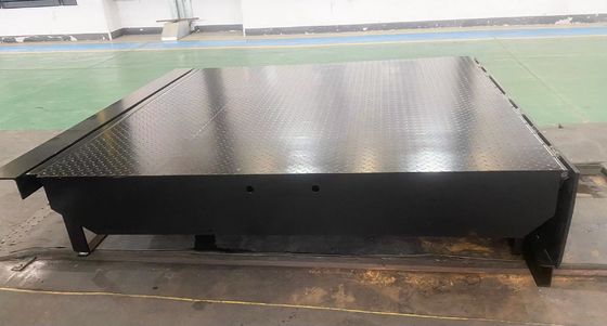 Dock Kapı Seviyleyicileri 25000-40000LBS Güvenli Tasarım Özel Atölyesi Otomatik Dock Plağı