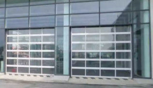 Su geçirmez sınıf 3 Modern tasarım ses geçirmez Alüminyum alaşım cam bölümlü garaj kapısı