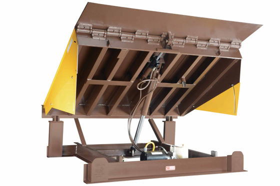 Atölye Otomatik Dock Plate Dock Door Levelers 25000-40000LBS Güvenli Tasarım Özelleştirilebilir Platform Boyutu Güvenlik Zincirleri
