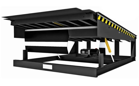 Dock Door Levelers Atölyesi Otomatik Dock Plate 25000-40000LBS Özelleştirilebilir Güverte Yüksekliği ve Güvenlik Çubukları ile Güvenli Tasarım