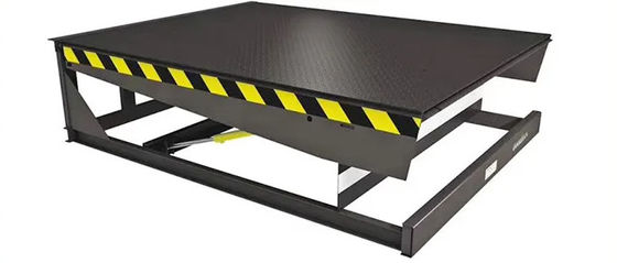 Ağır Görevli Atölyesi Otomatik Dock Plate Dock Door Levelers 25000-40000LBS Kapasite Dock Operasyonları İçin Güvenli Tasarım
