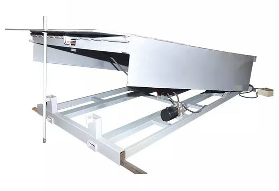 Elektrik Atölyesi Otomatik Dock Plate Dock Door Levelers 25000-40000LBS Güvenli Tasarım Tozla Kaplanmış