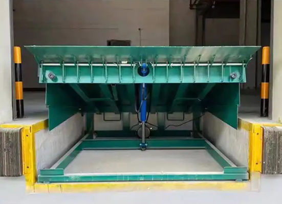 Mekanik rıhtım kapısı düzeltme atölyesi Otomatik rıhtım plaka 25000-40000LBS güvenli