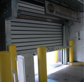 Gürültü Azaltma Yüksek Güvenlik Yüksek Hızlı PVC Rulo Hızlı Kepenk Kapı 304 Paslanmaz Çelik Malzeme Endüstriyel Uygulamalar İçin İdeal