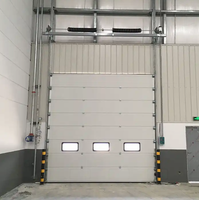Beyaz Hava Kapalı Sandviç Polyurethane Ahşap Garaj Bölmeli Kapı İzolasyon Panelleri Üst Kapılar İtfaiye İstasyonu Çelik Kapılar Otomatik Olarak