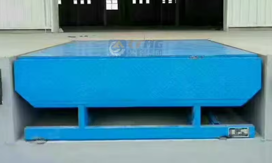 El Tipi Uzaktan Kumanda Panjur Kapı Seviyeleri Atölye Otomatik Yükleme Rampası Yükleme Rampası 25000-40000LBS Güvenli Tasarım Kapasitesi 10