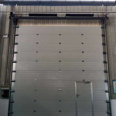 0.35mm Kaplamalı Çelik Endüstriyel Seksiyonel Kapı Sandviç Su Yalıtımı Otomatik 40mm Panel