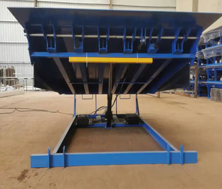 Ağır Güçlü Depo Elektrikli Mekanik Dock Kapı Seviyleyicileri Atölyesi Otomatik Dock Plate 25000-40000LBS Güvenli Tasarım