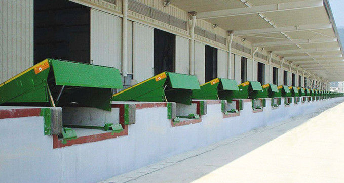 15000 lbs Elektrikli Yükleme Dock Leveler Güvenlik Zincirleri / Yerel Kurulum Toptan Satış Ucuz Dock Leveler 6ton