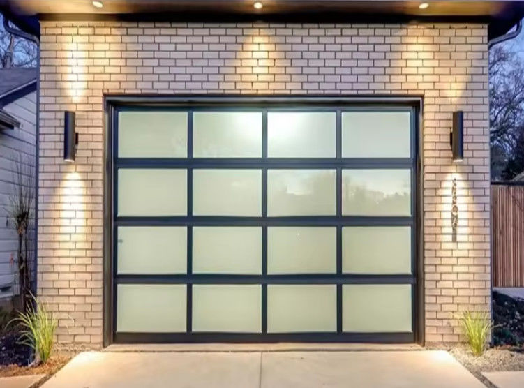Modern toz kapalı alüminyum bölüm kapısı güvenlik manuel veya otomatik işletimle