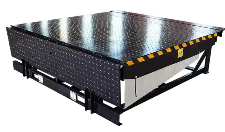 Özelleştirilebilir Güverte Yüksekliği Elektrikli Dock Kapı Düzleştiricileri Atölyesi Otomatik Dock Plate 25000-40000LBS Güvenli Tasarım